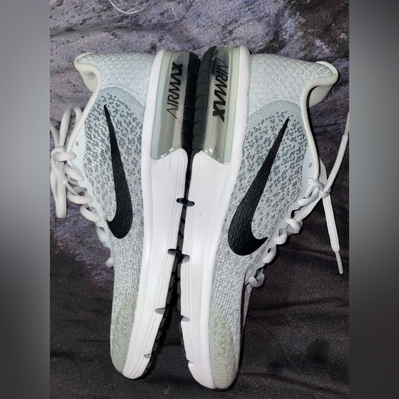 Nike Shoes - Gray Nike Air Max 2017 Size 7 Women’s